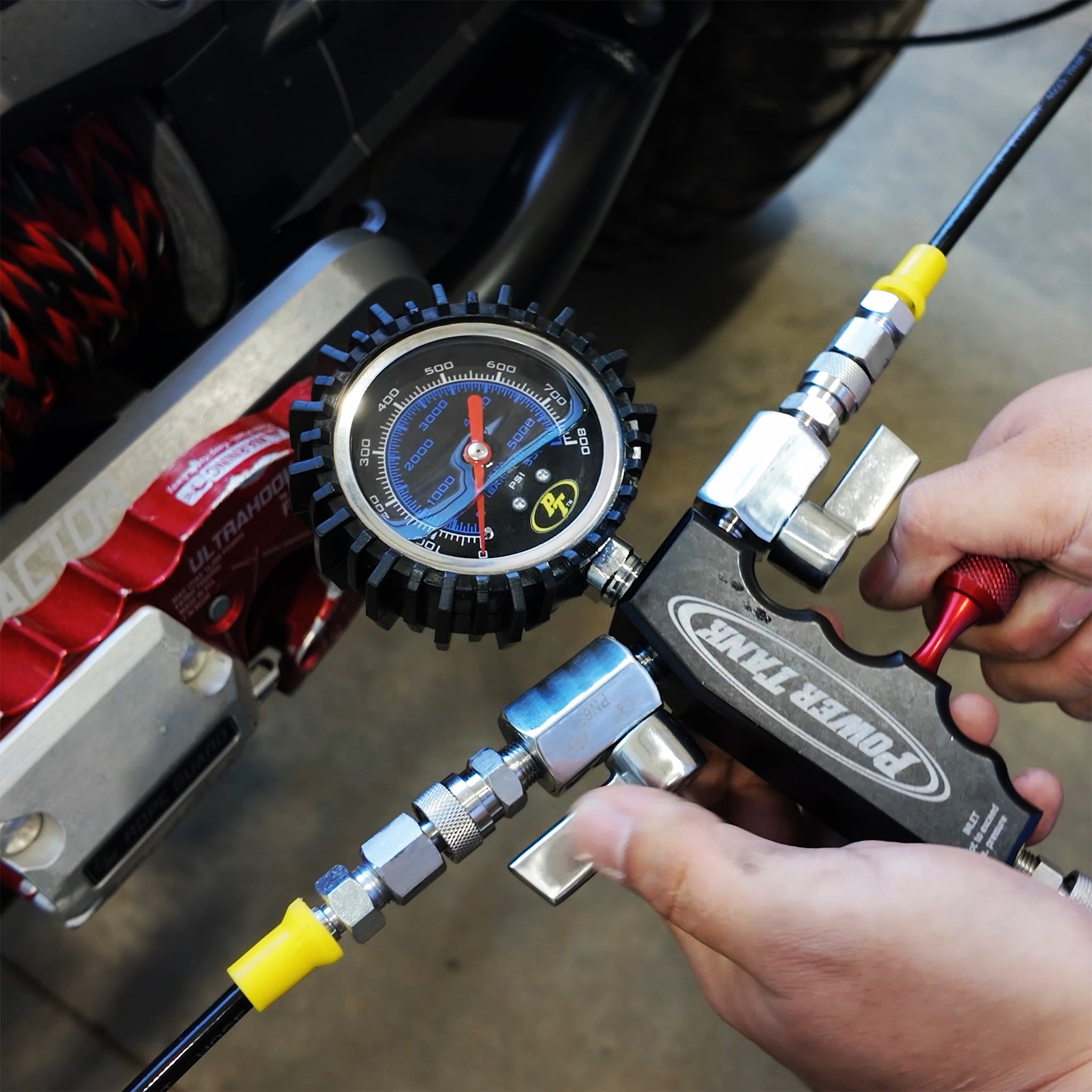 Dual Fill Shock Inflator with Gauge Tool