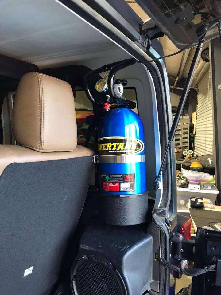 10 lb. Roll Bar Edition Power Tank (also fits 1.5&quot;-2.5&quot; tubing &amp; CJ, YJ, TJ)